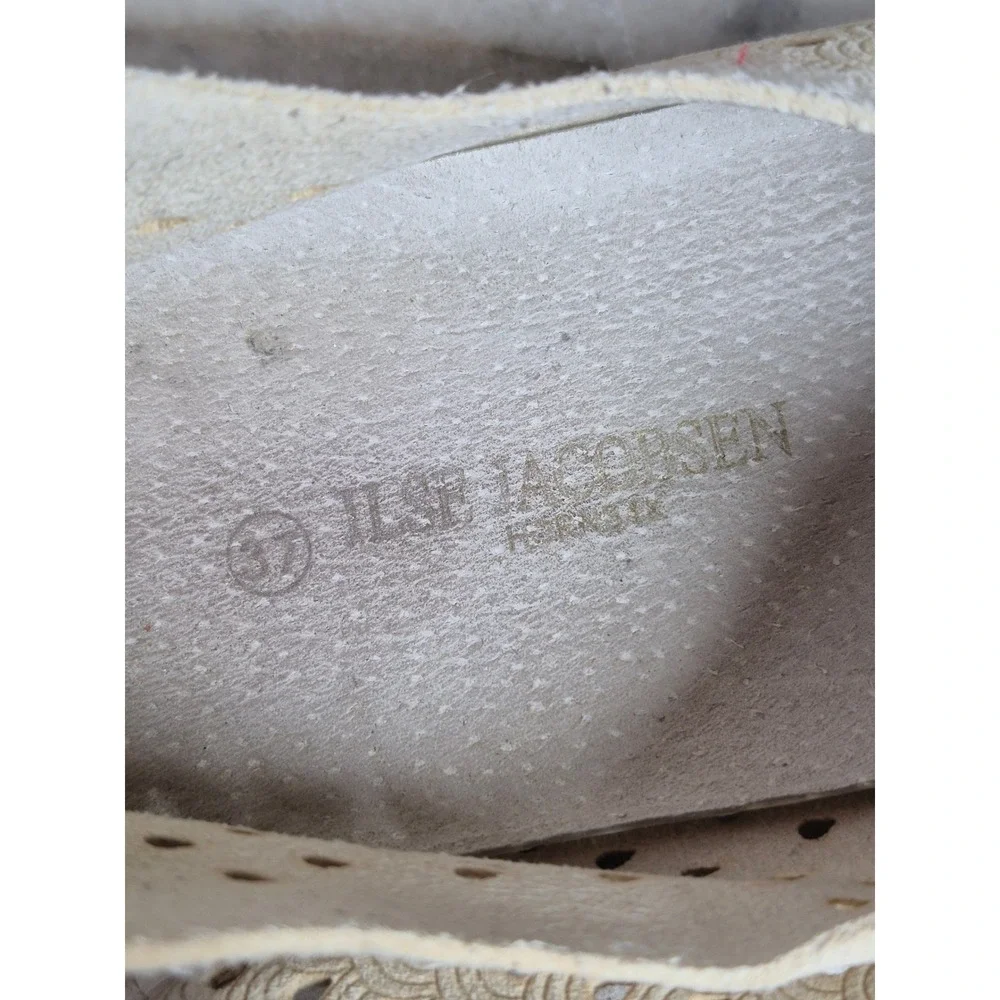 Ilse Jacobsen Tulip 139 Perforated Slip‎ On Shoes Cream Beige EU 37  Womens